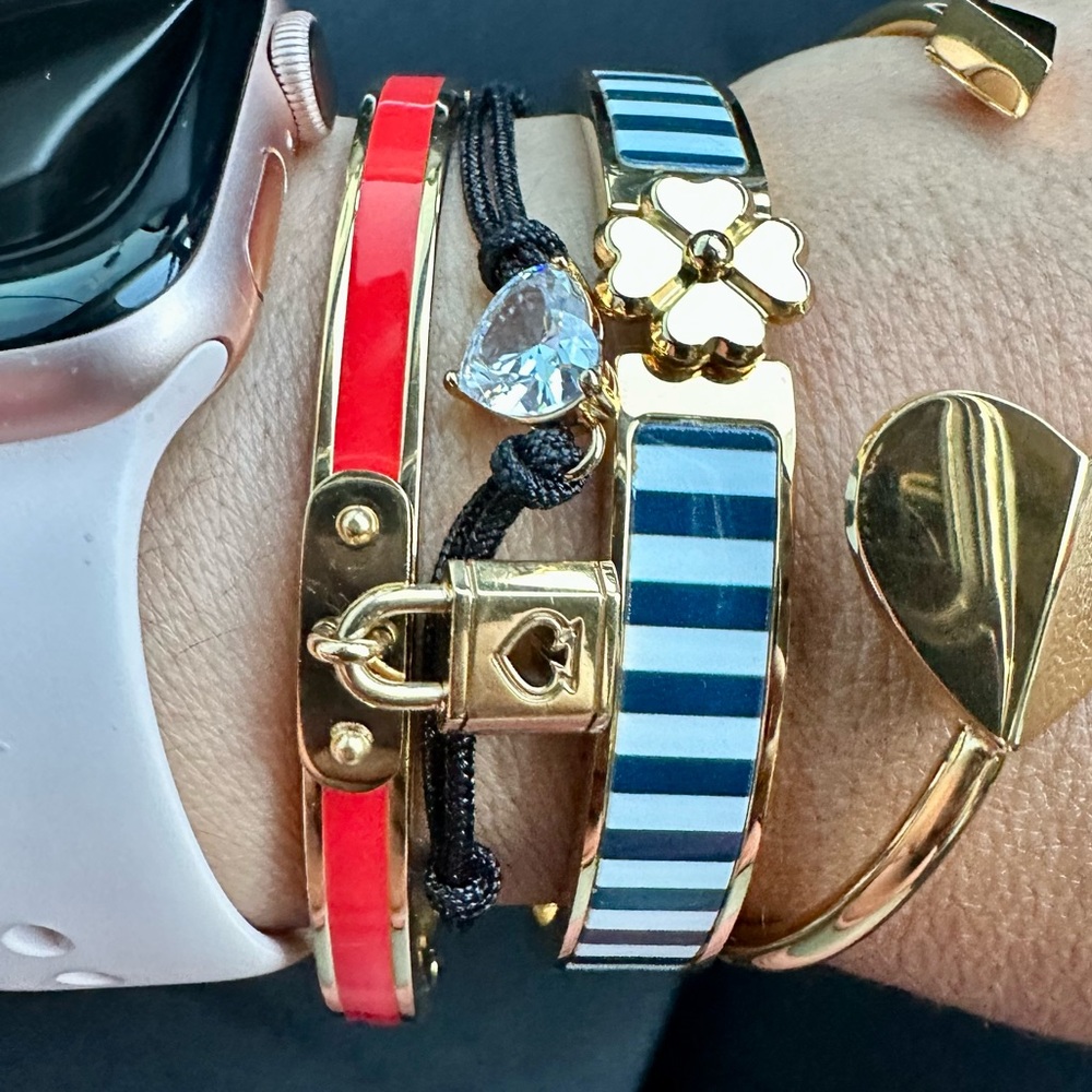 NWOT KATE SPADE ♠️ NEW YORK lock 🔒 and spade ♠️ charm bangle bracelet ORANGE - Picture 2 of 11